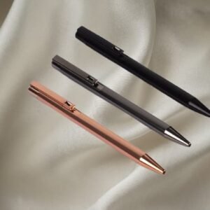 Metal pen